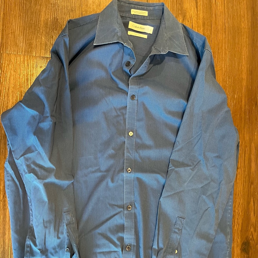 Calvin Klein mens button up size L